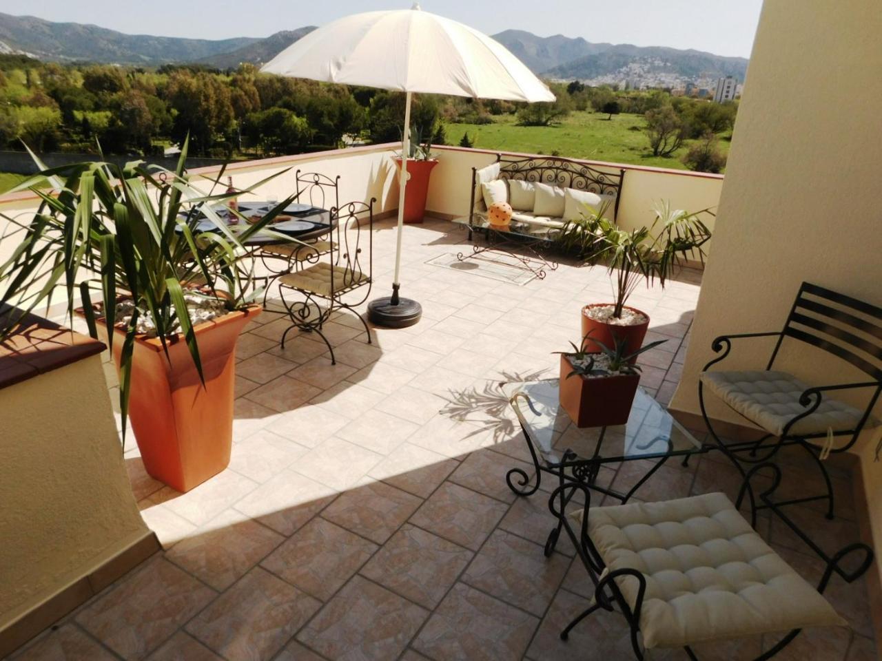 Gmid Immo Apartamento Lorena Roses Exterior photo